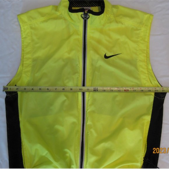 NIKE Running 'Gilet' Vest - M Solar Yellow (Like NEW!!!) 'Unisex' - Picture 5 of 16